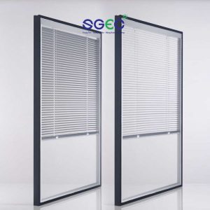 Kính hộp gắn rèm