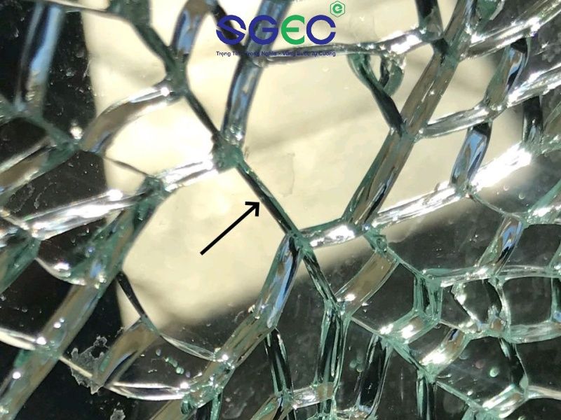 Kính Cường Lực Tự Vỡ