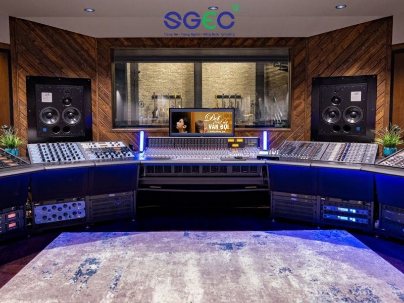 Kính hộp cách âm