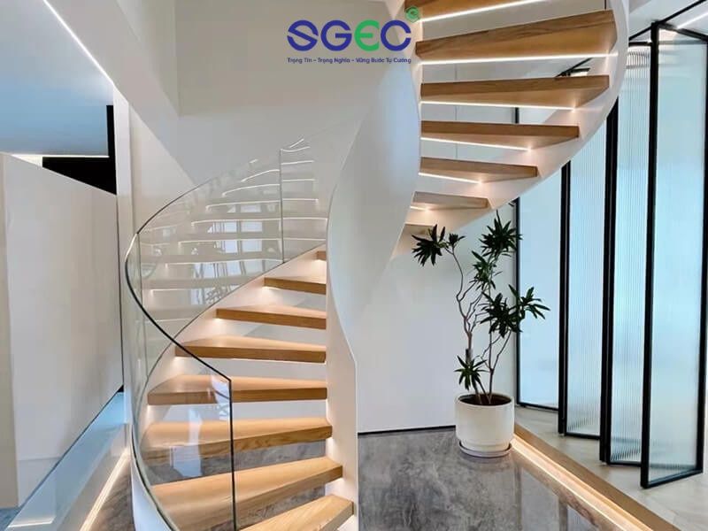 cầu thang kính